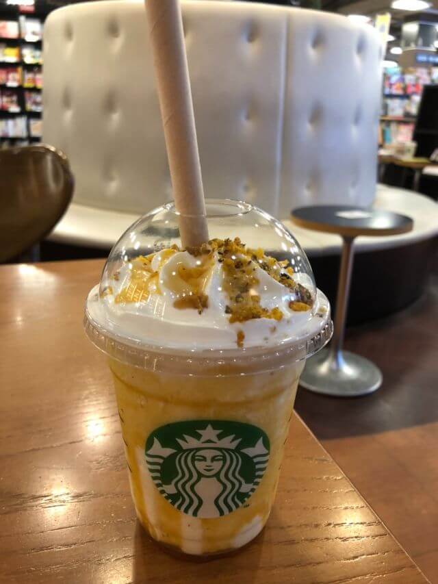 スタバの焼き芋フラペチーノの写真